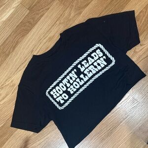 Black Graphic Crop Tee — Hootin' Leads To Hollerin'